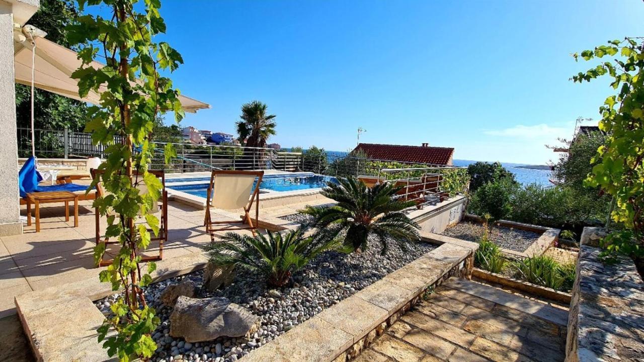 Villa Sucic Razanj 罗戈兹尼察 外观 照片