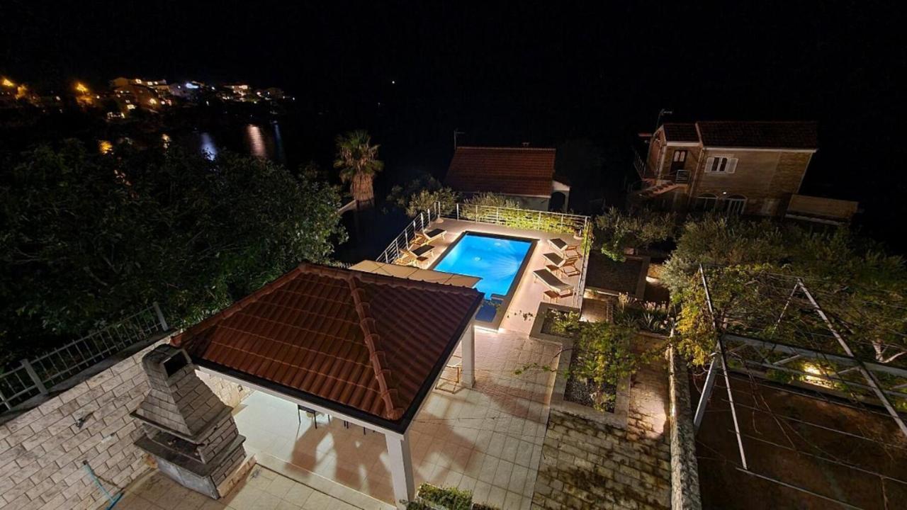 Villa Sucic Razanj 罗戈兹尼察 外观 照片